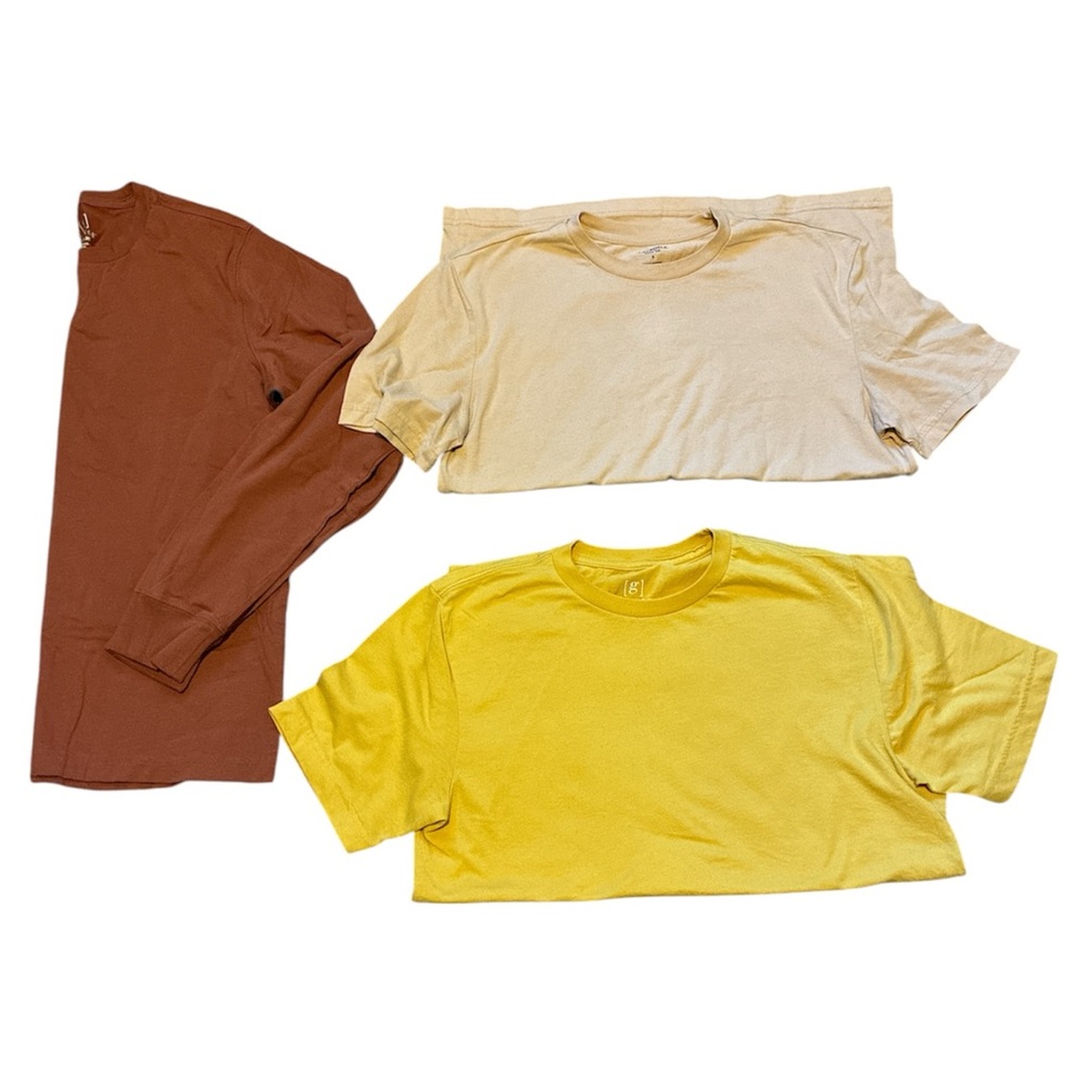 Set of Three T-Shirts in Brown, Cream, and Yellow mens size Small